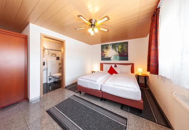 Hotel Avalon ラントシュトゥール エクステリア 写真